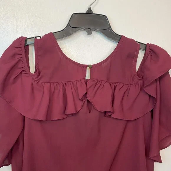 Takara Burgundy over the shoulder blouse - Picture 10 of 12